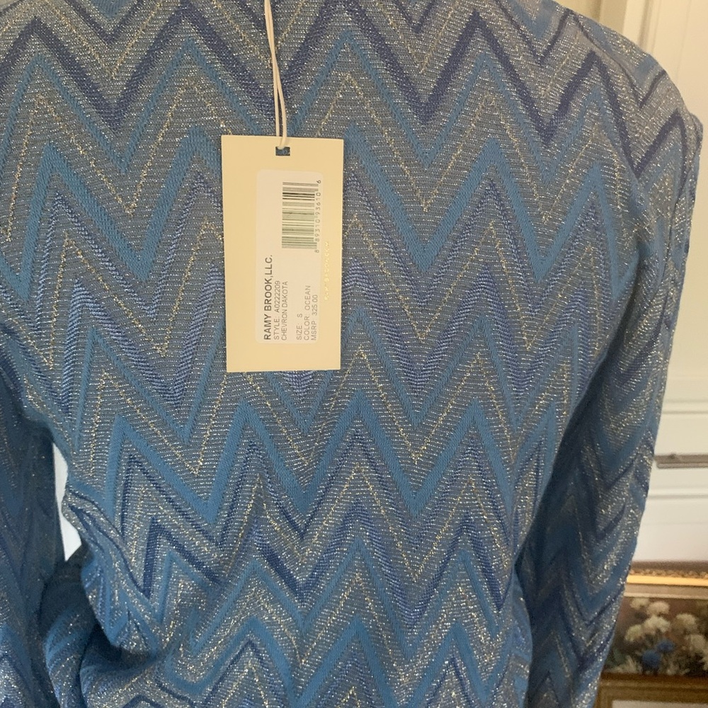 Blue Chevron Women's Top - Picture 4 of 6